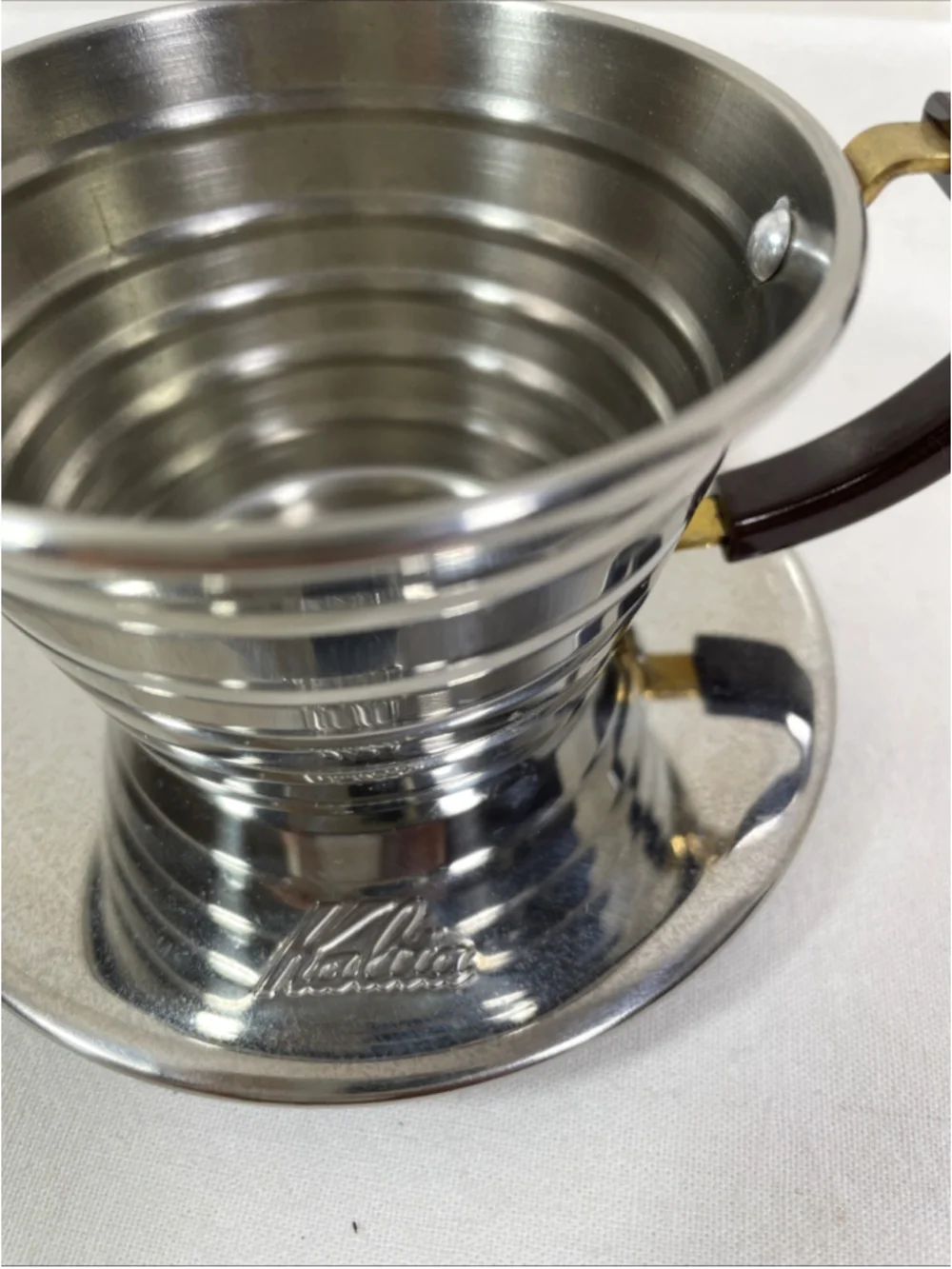 Kalita Wave Series 155 Coffee Dripper Stainless Steel 1-2 Cups Brown Handle